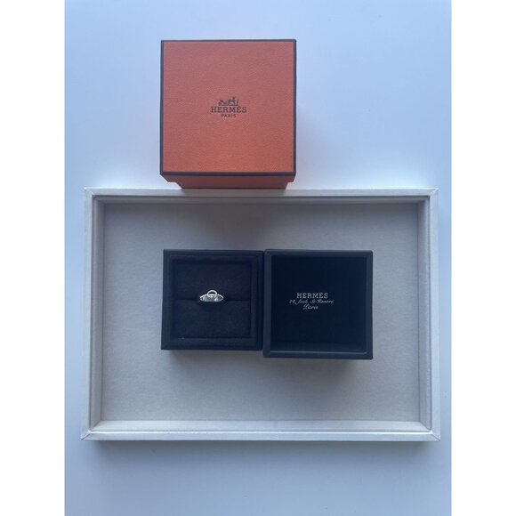 Hermès Sterling Silver Kelly Ring Size 53 With Original Box & Packaging - Picture 2 of 9